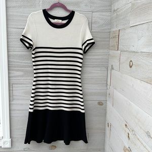 Kate Spade stretchy Flare Dress Short Sleeve
